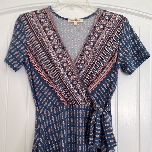 Wishful Park Juniors Print Dress NWOT! - Picture 6 of 7